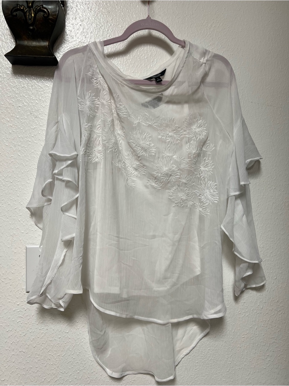 Simply Vera Vera Wang White Sheer Embroidered Ruffle-Sleeve Blouse